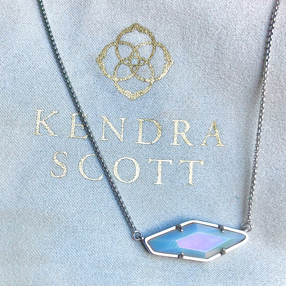 💎✨KENDRA SCOTT PRISM IRIDESCENT NECKLACE